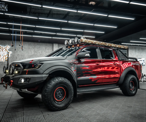 Dán đổi màu xe Ford Ranger Raptor Chrome Red & Matte Black