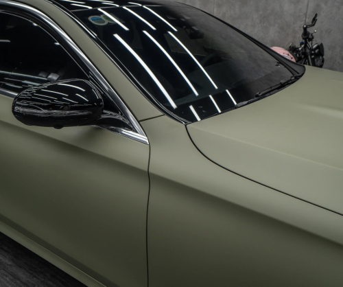 Dán đổi màu xe Mercedes E300 Matte Khaki Green
