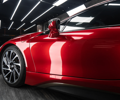 Dán đổi màu xe BMW i8 với Gloss True Blood