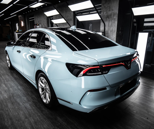 Dán đổi màu xe VinFast Lux A Gloss Ice Blue