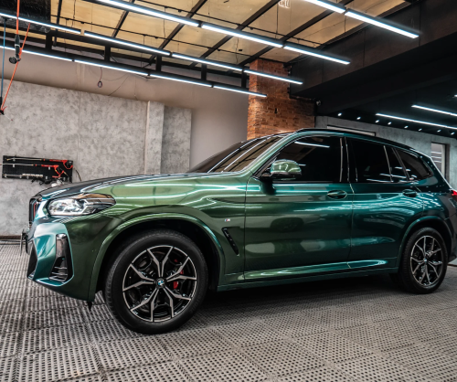 Dán đổi màu xe BMW X3 với Gloss Chameleon Green Metallic