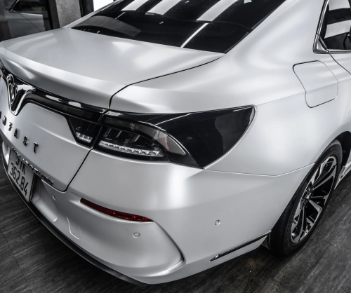 Dán đổi màu xe VinFast Lux A Satin Pearl White