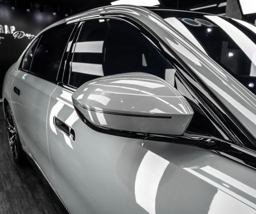 Dán đổi màu xe BMW 7 Series Gloss Volcanic Gray