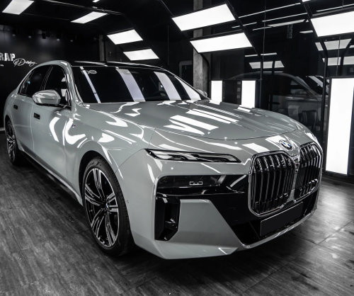 Dán đổi màu xe BMW 7 Series Gloss Volcanic Gray