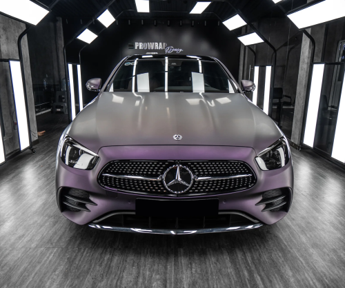 Dán đổi màu xe Mercedes E300 Matte Deep Purple