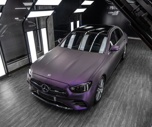 Dán đổi màu xe Mercedes E300 Matte Deep Purple