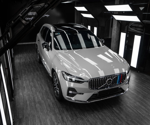 Dán đổi màu xe Volvo XC60 Gloss Volcanic Gray