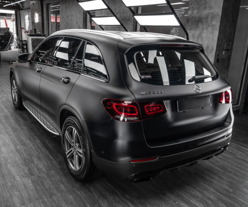 Dán đổi màu xe Mercedes GLC250 Matte Black