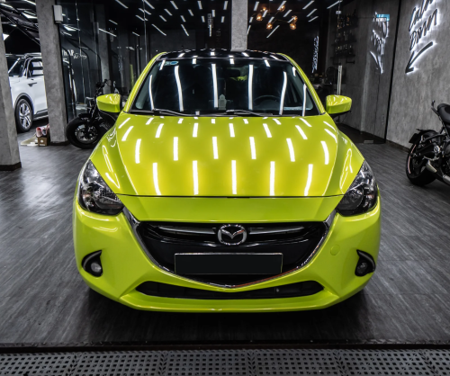 Dán đổi màu xe Mazda 2 Gloss Magic Apple Green