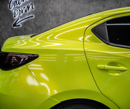 Dán đổi màu xe Mazda 2 Gloss Magic Apple Green