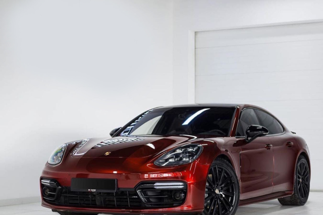 wrap xe, dán đổi màu xe Porsche Panamera wrap gloss Supreme Red