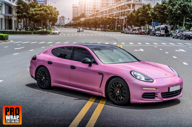 wrap xe, dán đổi màu xe Porsche Panamera wrap gloss laser pink