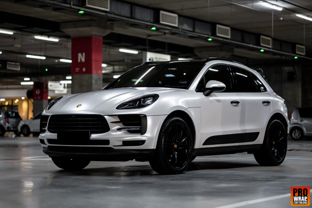 wrap xe, dán đổi màu xe Porsche Macan Wrap Satin Pearl White