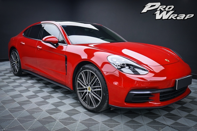 wrap xe, dán đổi màu xe porsche panamera wrap gloss red