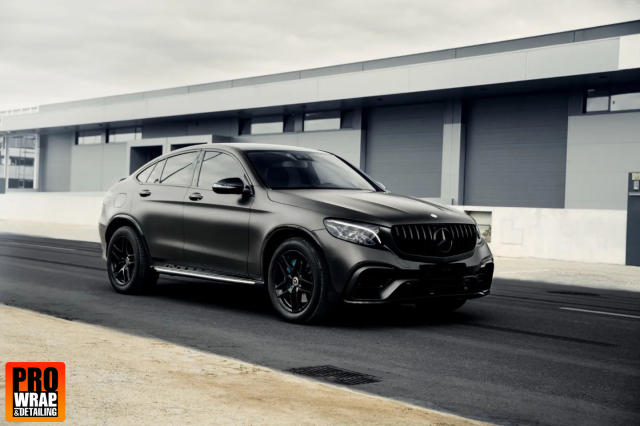 wrap-xe-dan-doi-mau-xe-glc300-coupe-wrap-matte-black