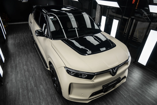 Dán đổi màu xe VinFast VF9 Matte Dune