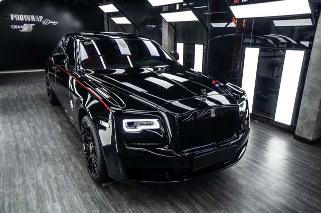 Dán đổi màu xe Rolls Royce Ghost Full Black