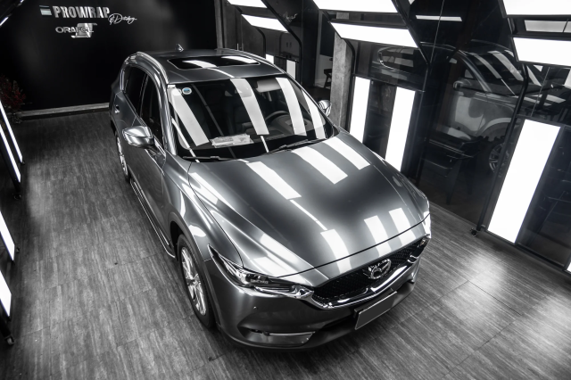 Dán đổi màu xe Mazda CX-5 Gloss Space Gray