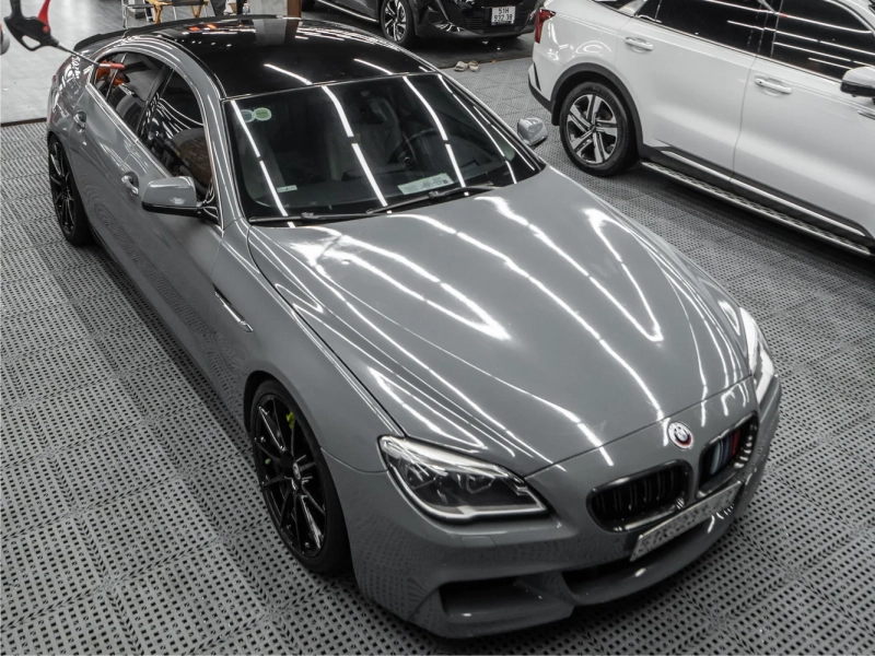 Dán đổi màu xe BMW 640i Gloss Nardo Gray góc đầu xe